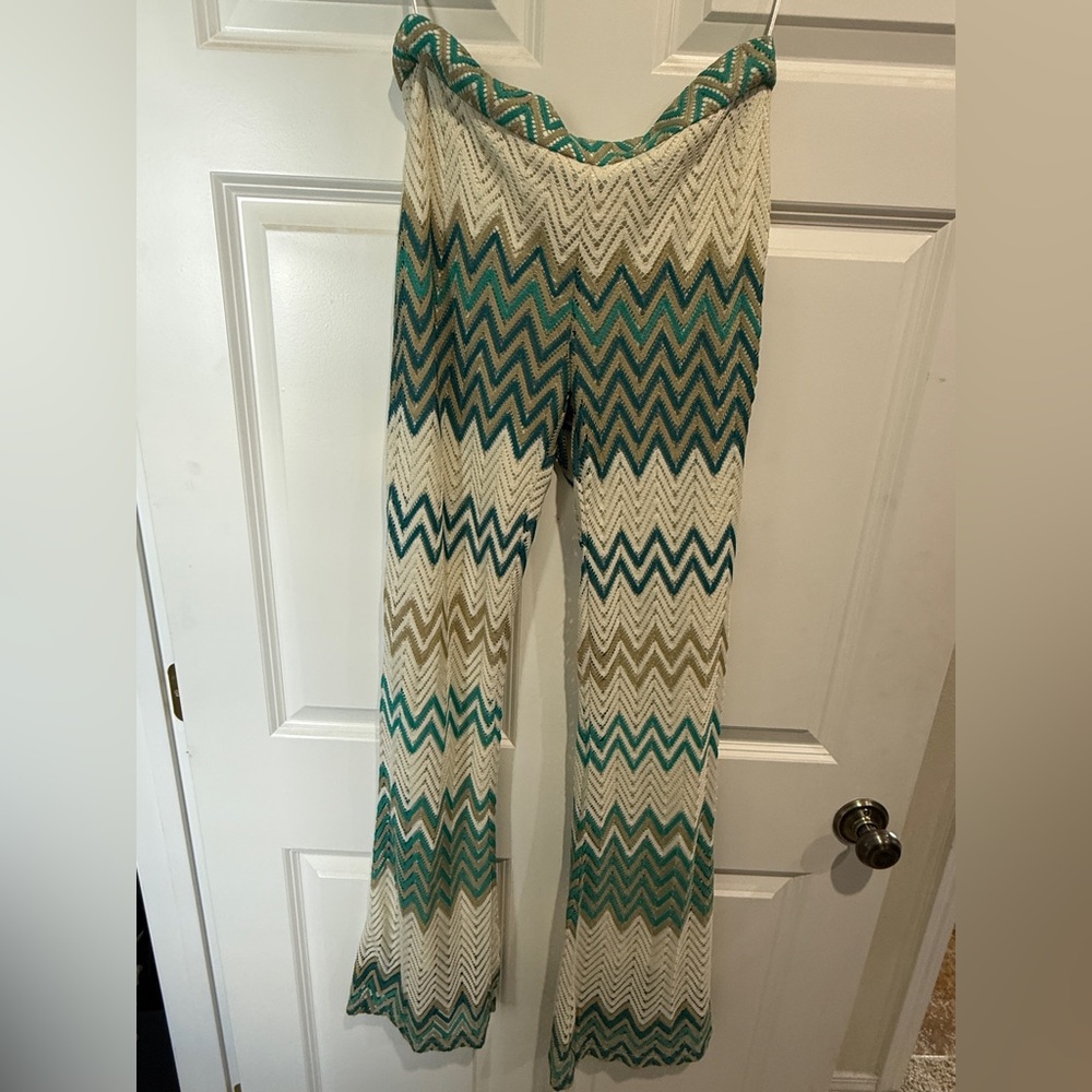 Romeo and Juliette. Crochet Chevron Pant